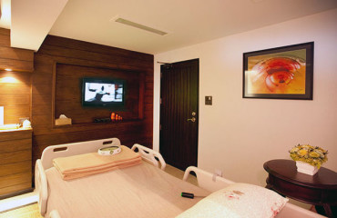RecoveryRoom-at-Chettawut-Plastic-Surgery-Center Dr.Chettawut surgery center, Bangkok, Thailand