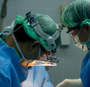 Dr.Chettawut-Tulayaphanich-perform SRS and FFS at-Chettawut-Plastic-Surgery-Center